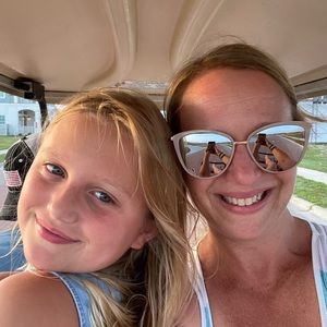 Meet your Posher, Natalie